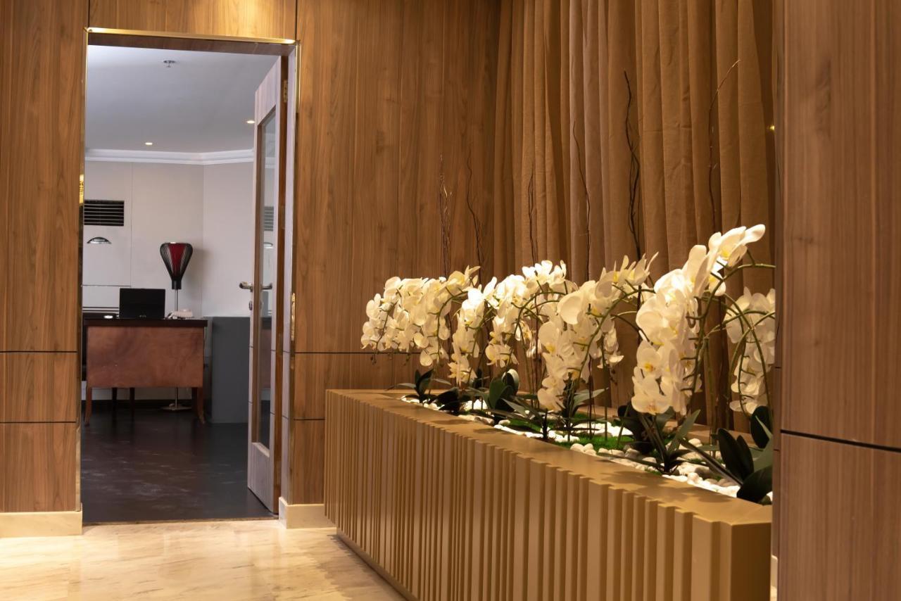 Aparthotel Corp Executive 4*