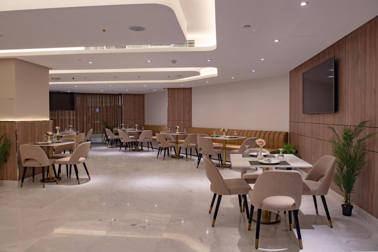 Aparthotel Corp Executive 4*